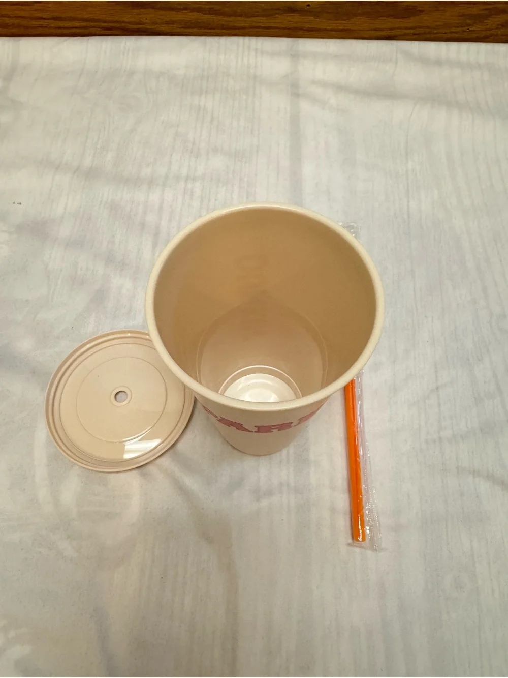 2026 Dunkin’ Limited Edition Parke Cream Beige 24 oz Cup